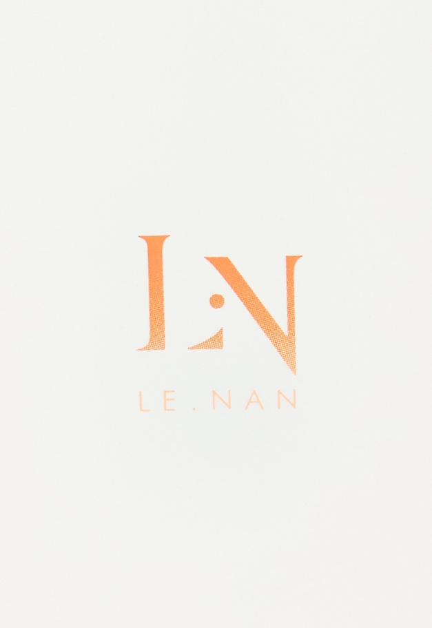 LE.NAN Logo Tape Mock-neck【UNISEX】