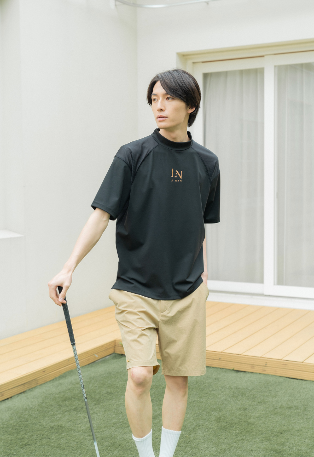 LE.NAN Logo Tape Mock-neck【UNISEX】