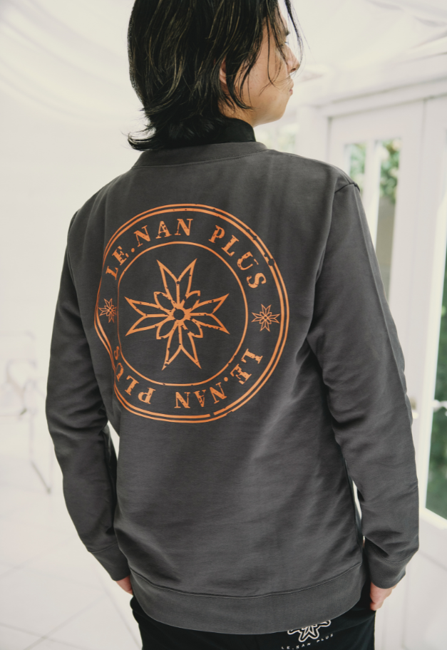 LE.NAN HEAVYWEIGHT CREW-NECK