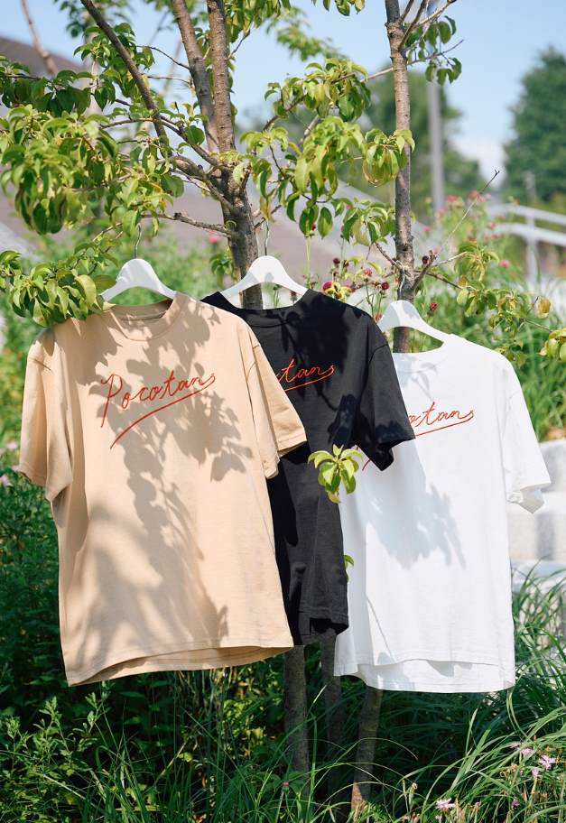 pocotan ロゴ刺繍Tシャツ
