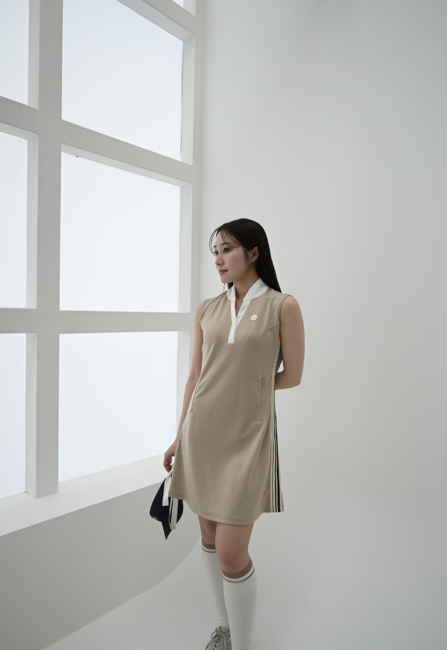 LE.NAN Side Striped Sleeveless Golf Dress【BEIGE】