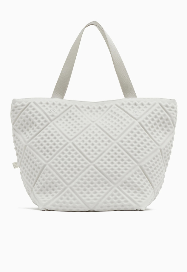 52 BY HIKARUMATSUMURA WAF-FUL TOWN TOTE