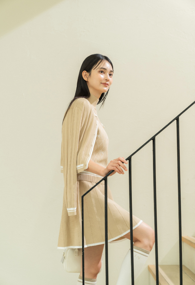 LE.NAN Urban Line Rib-knit Cardigan
