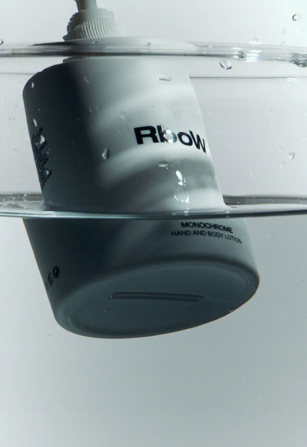 RboW ハンド&ボディローション・ウォッシュ 300ml【GIFTセット/モノクローム】