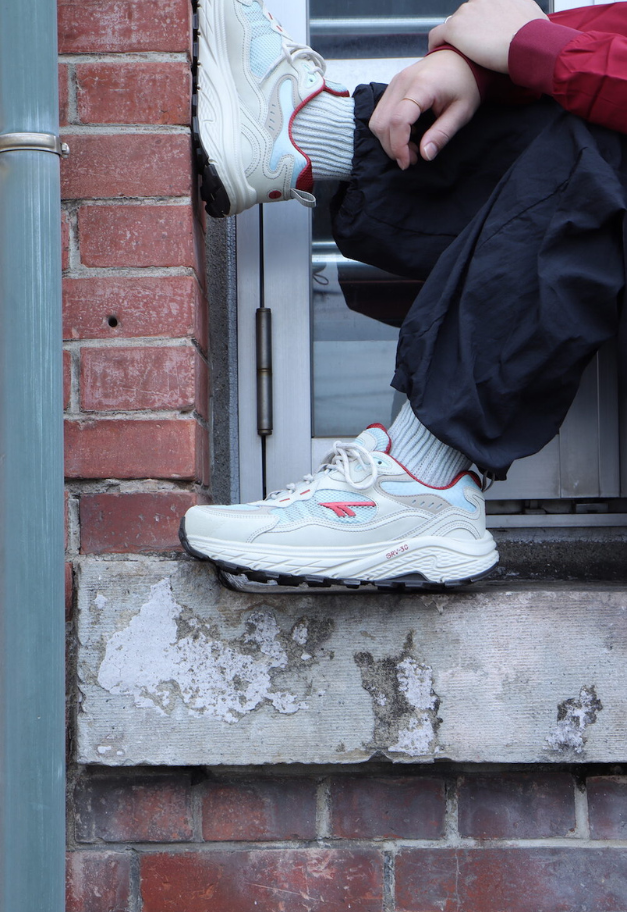 HI-TEC EASTEND WP【NEW COLOR】