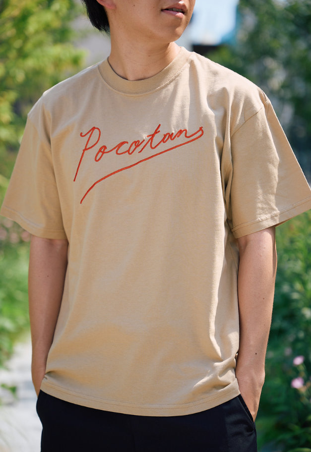 pocotan ロゴ刺繍Tシャツ