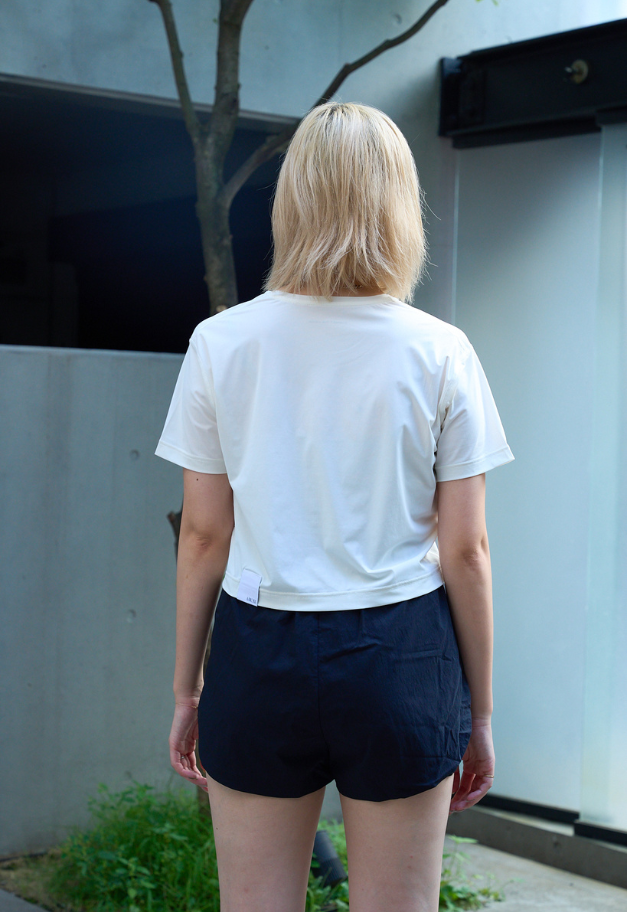 &MOSS 【クーポン割引】SMOOTH TOUCH CROPPED T-SHIRTS