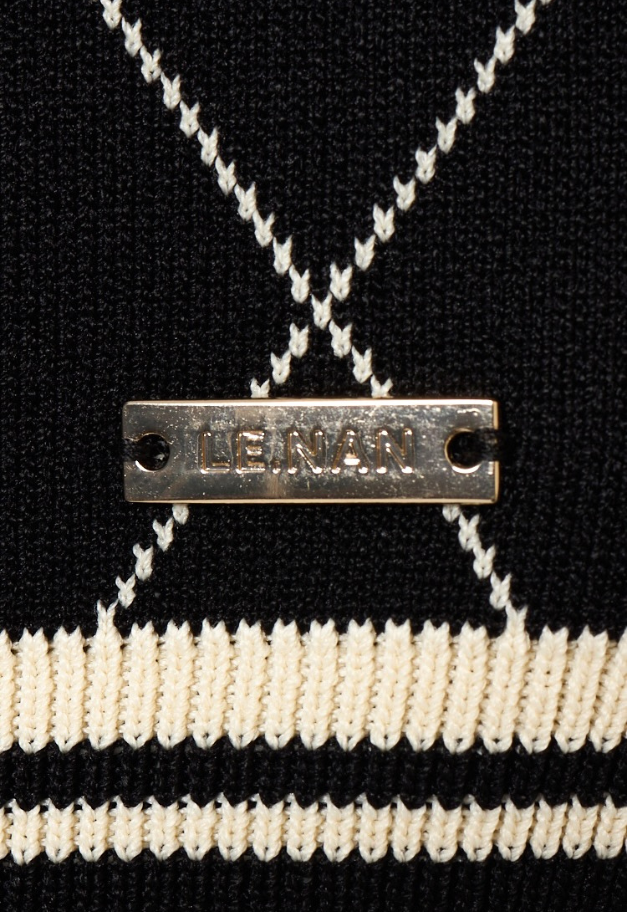 LE.NAN Logo Mock-neck Sleeveless Knit