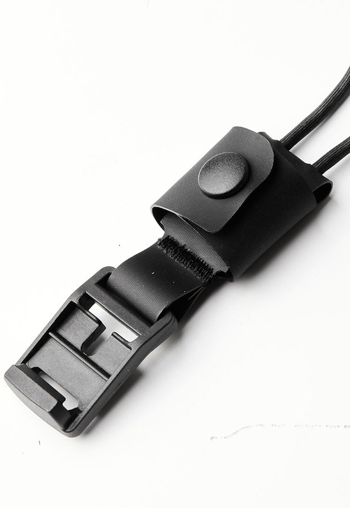 ALPAKA HUB USB LANYARD LIGHTNING