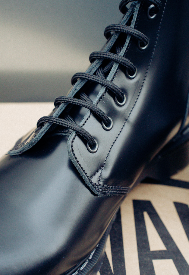 SOLOVAIR 6 EYE ASTRONAUT BOOT