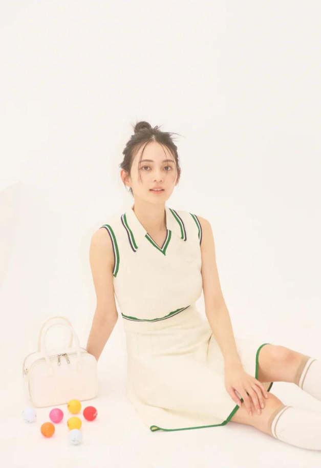 LE.NAN Line-Patterned Ribbed Knit Golf Dress【WHITE】