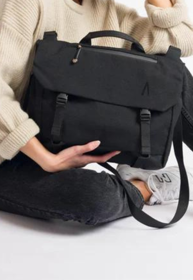 BOUNDARY SUPPLY RENNEN SHOULDER BAG