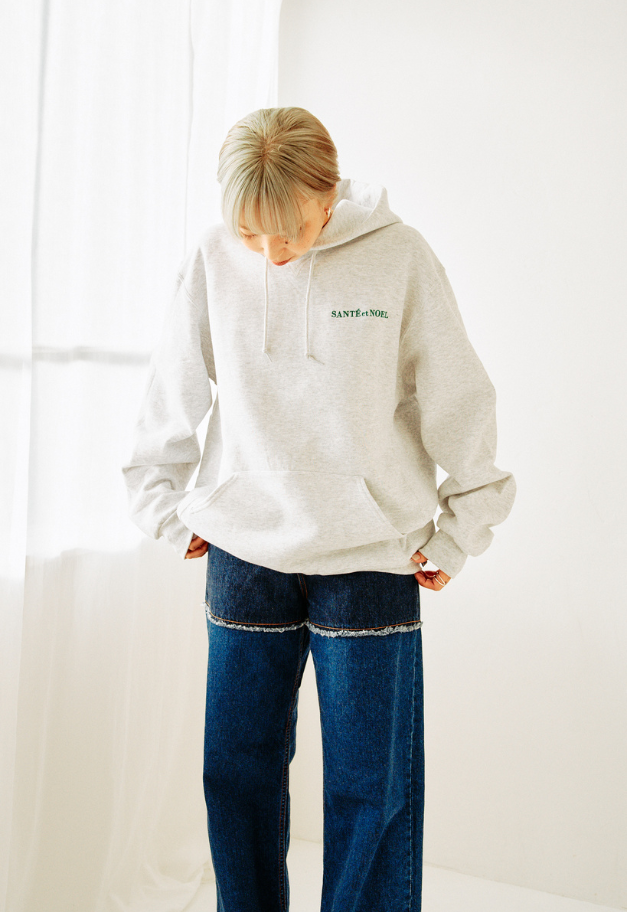 【別注 SANTÉ et NOEL限定/RESTOCK】RUSSELL ATHLETIC ロゴ刺繍スウェットフーディ