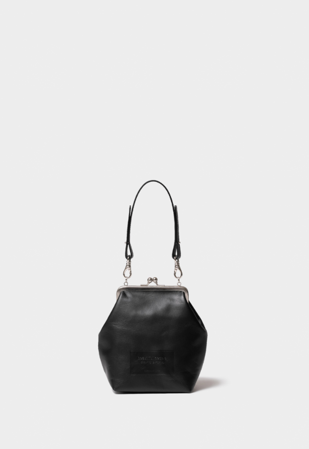 beautiful people clasp shoulder hand pouch【RESTOCK】