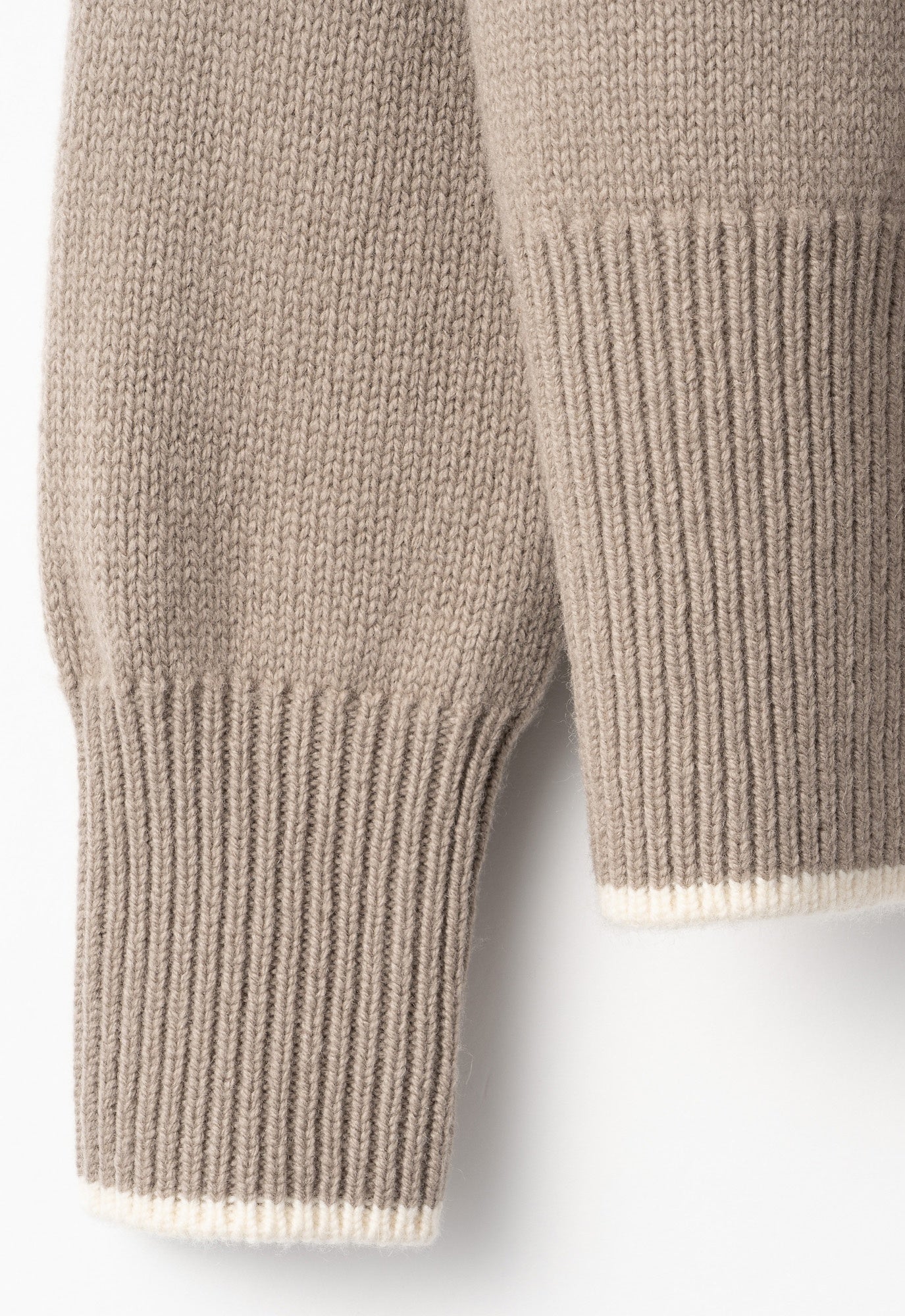 ANNUAL MOSS STITCH CARDIGAN
