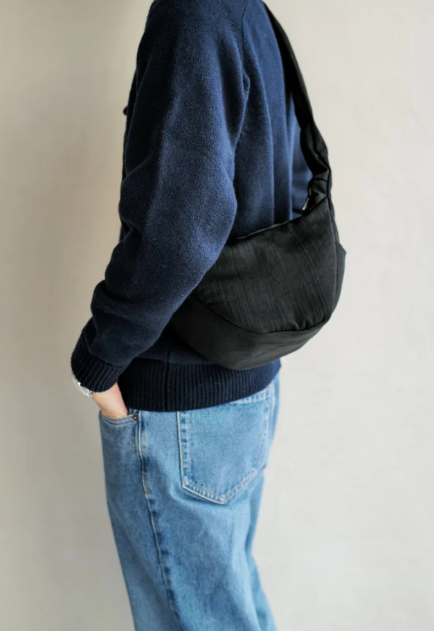 ITTI ANNIE PUFFER MINI MOON BAG/CERATO BRIGHT【予約商品】