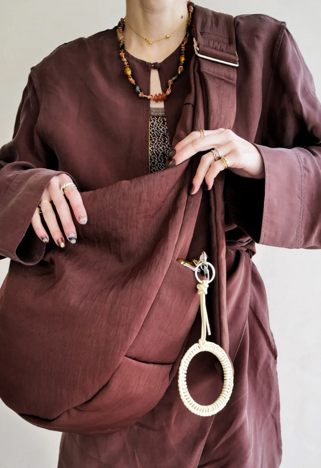 ITTI CRISTY KNOT WRIST CIRCLE CHARM / RAPTO JP