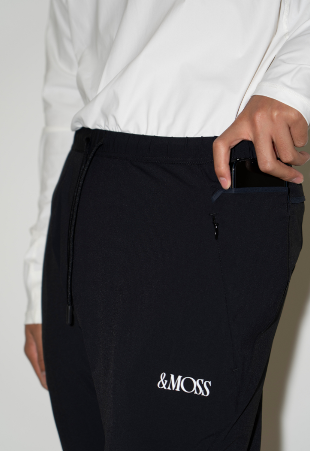 &MOSS 2WAY STRETCH TAPARED PANTS