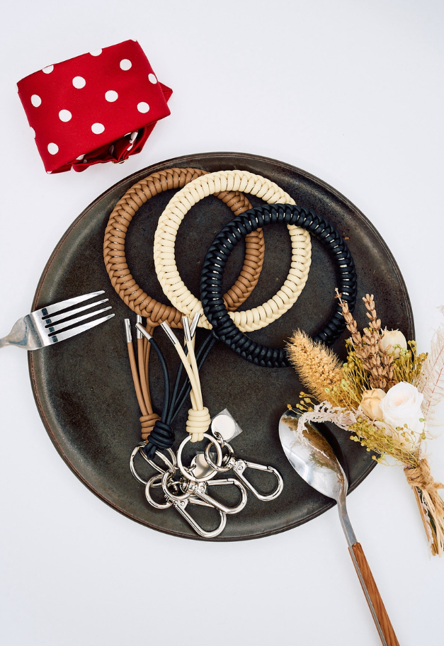 ITTI CRISTY KNOT WRIST CIRCLE CHARM / RAPTO JP