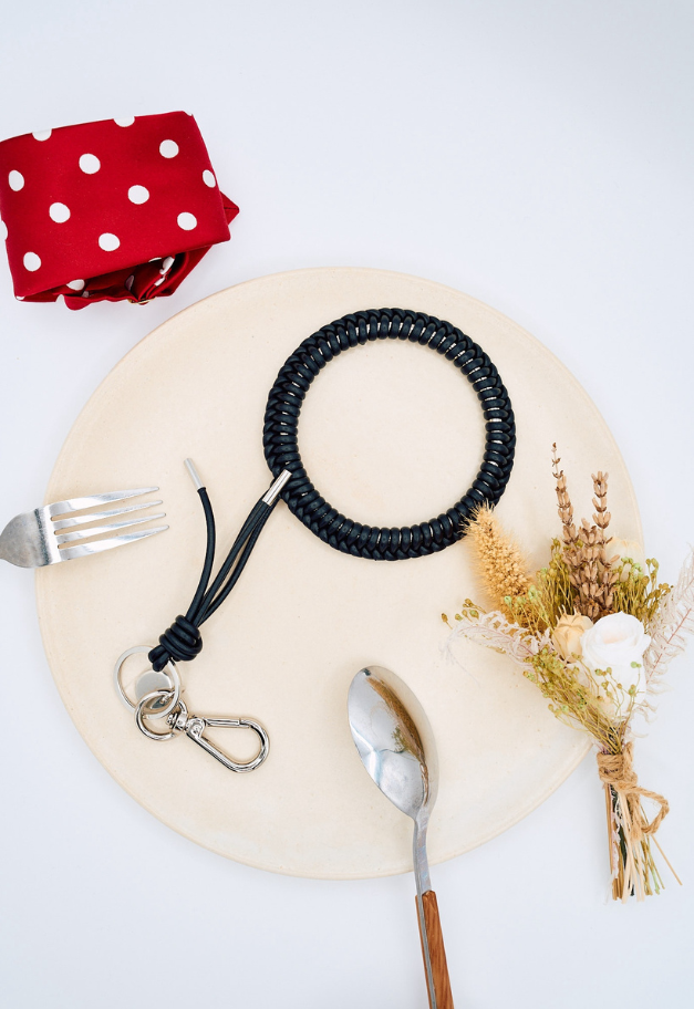 ITTI CRISTY KNOT WRIST CIRCLE CHARM / RAPTO JP