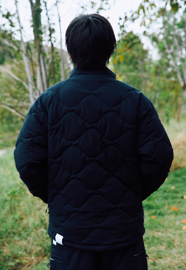 &MOSS 2WAY MATTE STRETCH QUILTED JACKET【BLACK/WHITE】