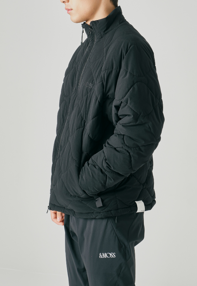 &MOSS 2WAY MATTE STRETCH QUILTED JACKET【BLACK/WHITE】