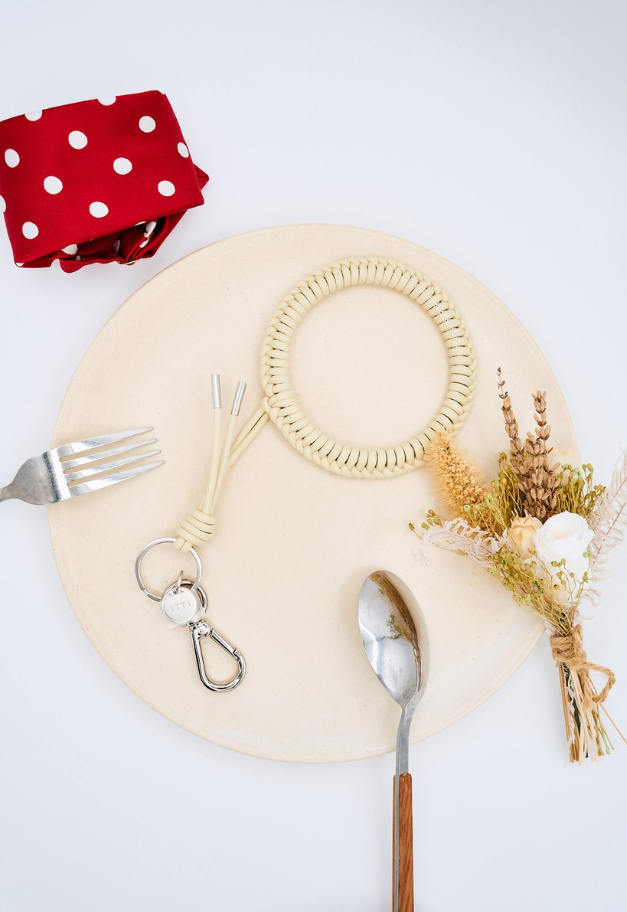 ITTI CRISTY KNOT WRIST CIRCLE CHARM / RAPTO JP