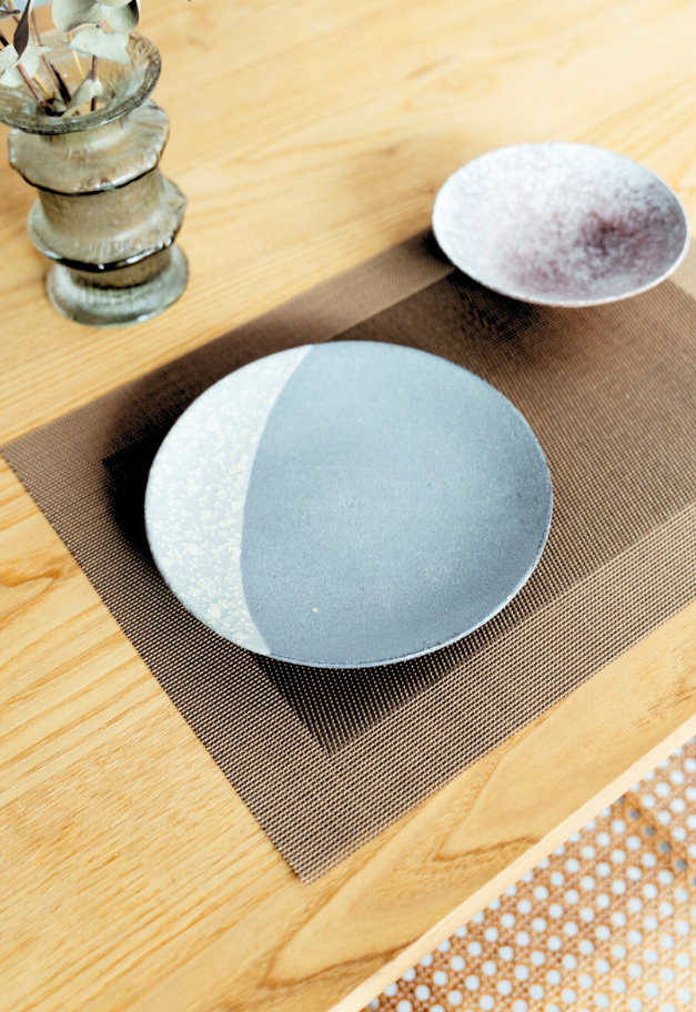 ヤマ庄陶器 ShigarakiMingei 20.5cm plate【GRAY/MUSTARD】