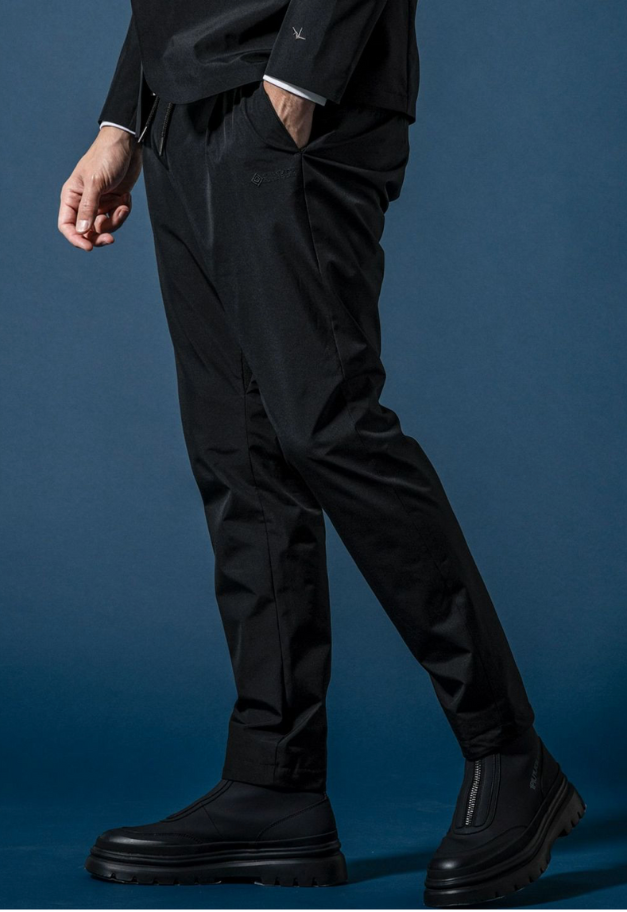 1PIU1UGUALE3 RELAX×+phenix SLACKS by GORE-TEX LABS