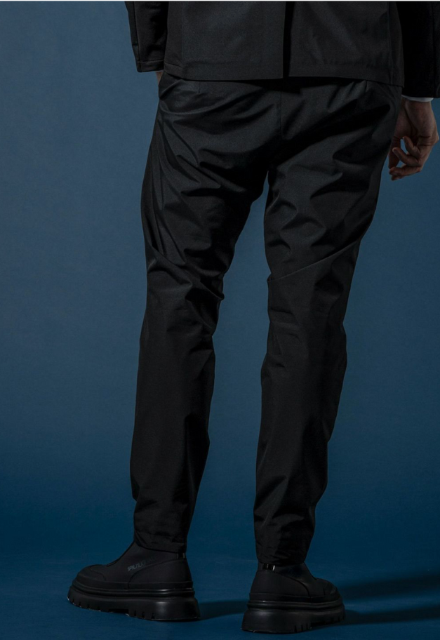 1PIU1UGUALE3 RELAX×+phenix SLACKS by GORE-TEX LABS