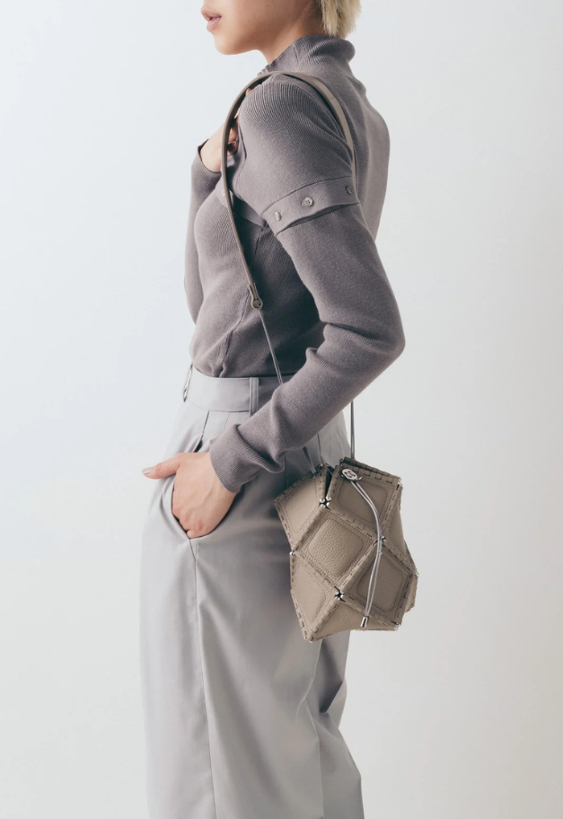 52 BY HIKARUMATSUMURA ASTERISK-Leather Medium