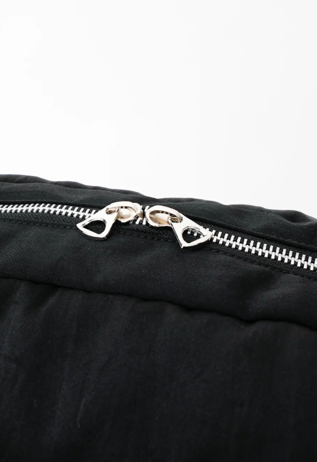 ITTI ANNIE PUFFER BIG MOON BAG/ACRYLIC CERATO BRIGHT【NEW MATERIAL/予約商品】