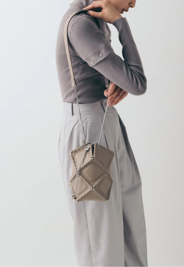 52 BY HIKARUMATSUMURA ASTERISK-Leather Medium