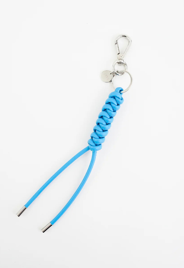 ITTI CRISTY SNAKE KNOT CHARM/STCOW