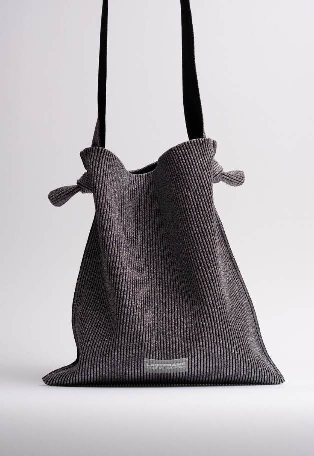 LASTFRAME KYOTO METALLIC REVERSIBLE MUSUBI TOTE