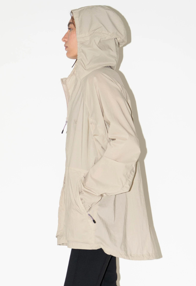 &MOSS STRETCH HOODED JACKET【残り1点 BEIGE (UNISEX)】