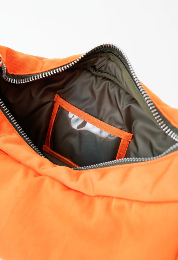 ITTI ANNIE PUFFER TOWN MOON BAG/ACRYLIC CERATO BRIGHT【NEW MATERIAL/予約商品】