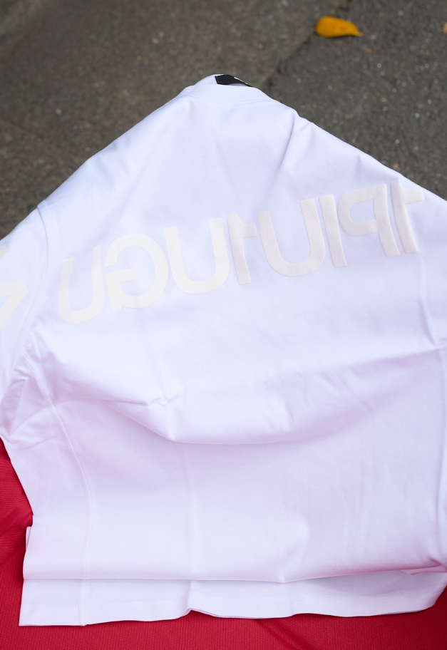 1PIU1UGUALE3 'BIG LOGO INVERTED T-SHIRT