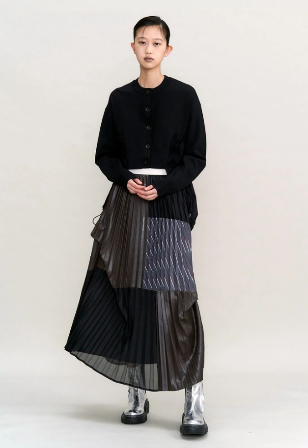 UN3D. PLEATS DOCKING KNIT CD