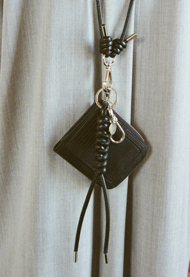 ITTI CRISTY SNAKE KNOT CHARM/STCOW【予約商品】