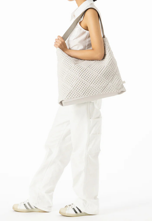 52 BY HIKARUMATSUMURA WAF-FUL ONE TOTE 2
