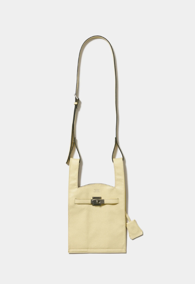 beautiful people market shoulder bag in shrink leather【新色予約商品】