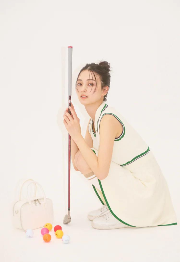 LE.NAN Line-Patterned Ribbed Knit Golf Dress【WHITE】