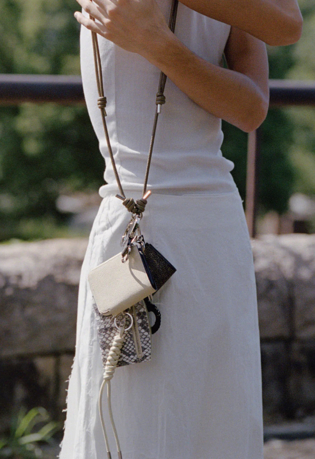 ITTI HERRIE PHONE STRING/STCOW【予約商品】