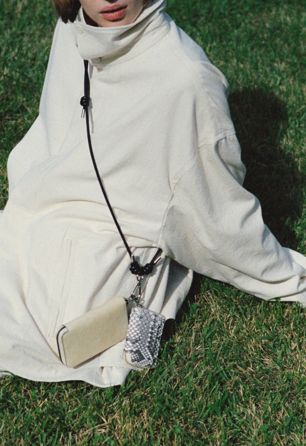 ITTI HERRIE PHONE STRING/STCOW【予約商品】