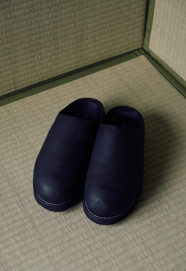 seesaw CLOG SANDALS