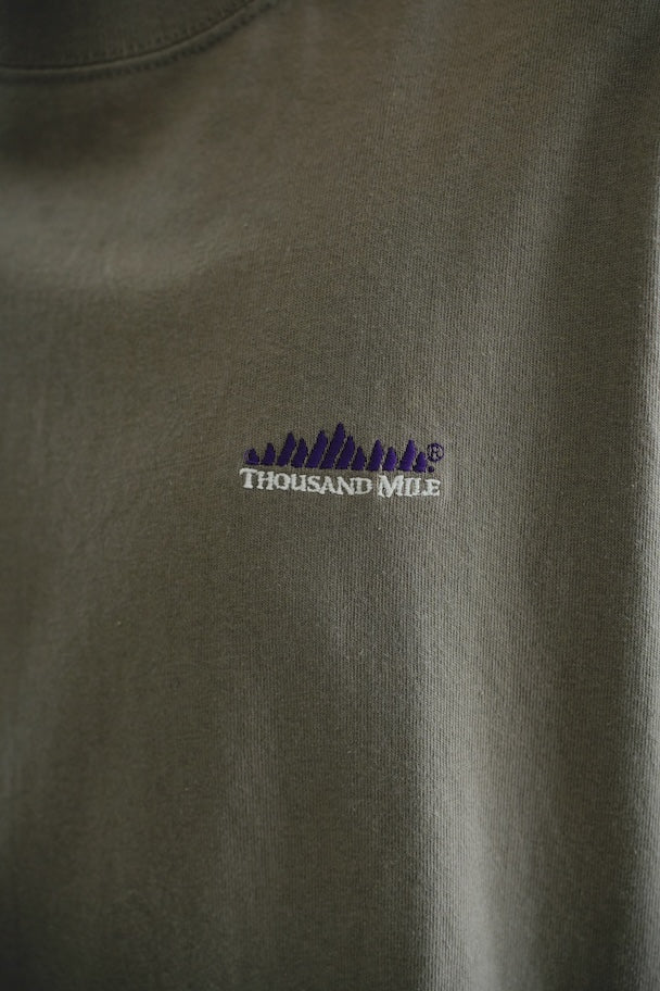 THOUSANDMILE EMBROIDERY LOGO TEE【残り BLACK L1点】