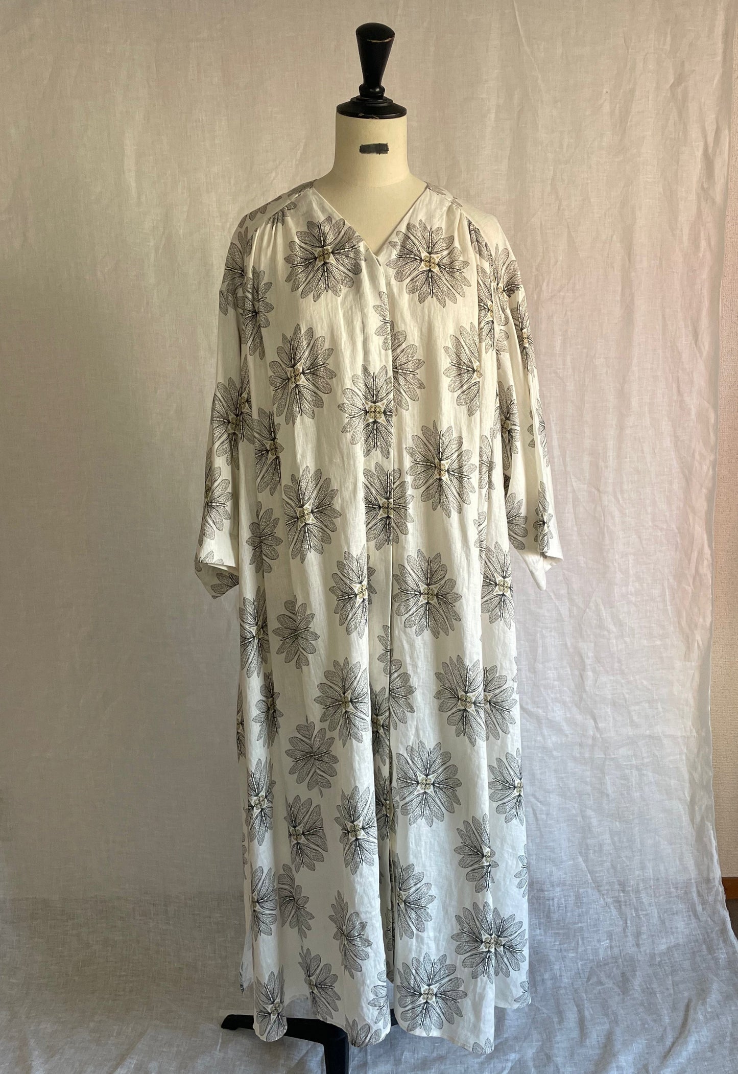 ◆[バイバック保証] drawell LINEN PRINTED V-NECK GAZAR OP【BERGAMOT】