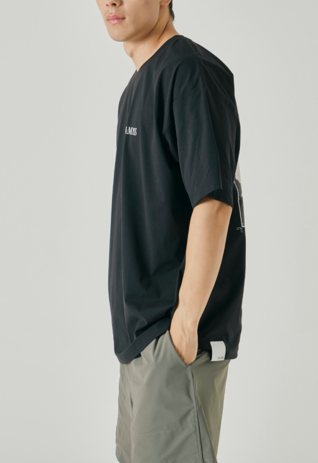 &MOSS 【クーポン割引】DRY TOUCH BACKPRINT T-SHIRTS