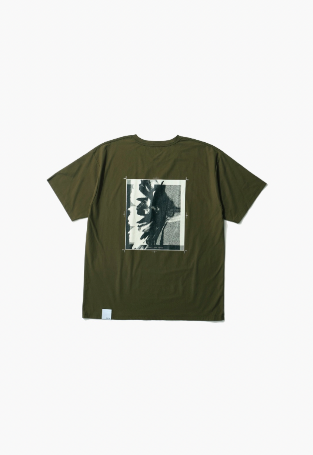 &MOSS 【クーポン割引】DRY TOUCH BACKPRINT T-SHIRTS